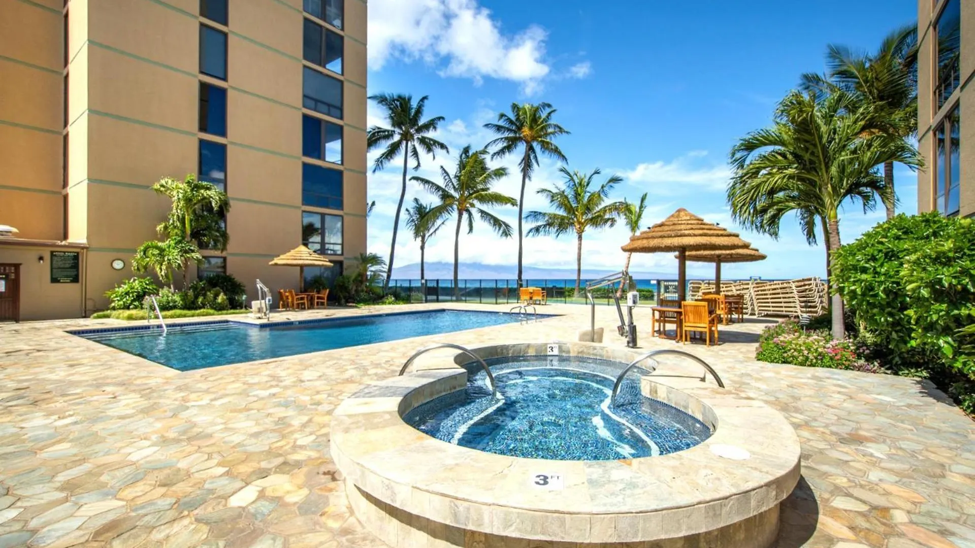Kbm Resorts Free Car Mahana Oceanfront 1-Bedroom Penthouse With Gorgeous Sunsets Mah-1006 0*, カアナパリ