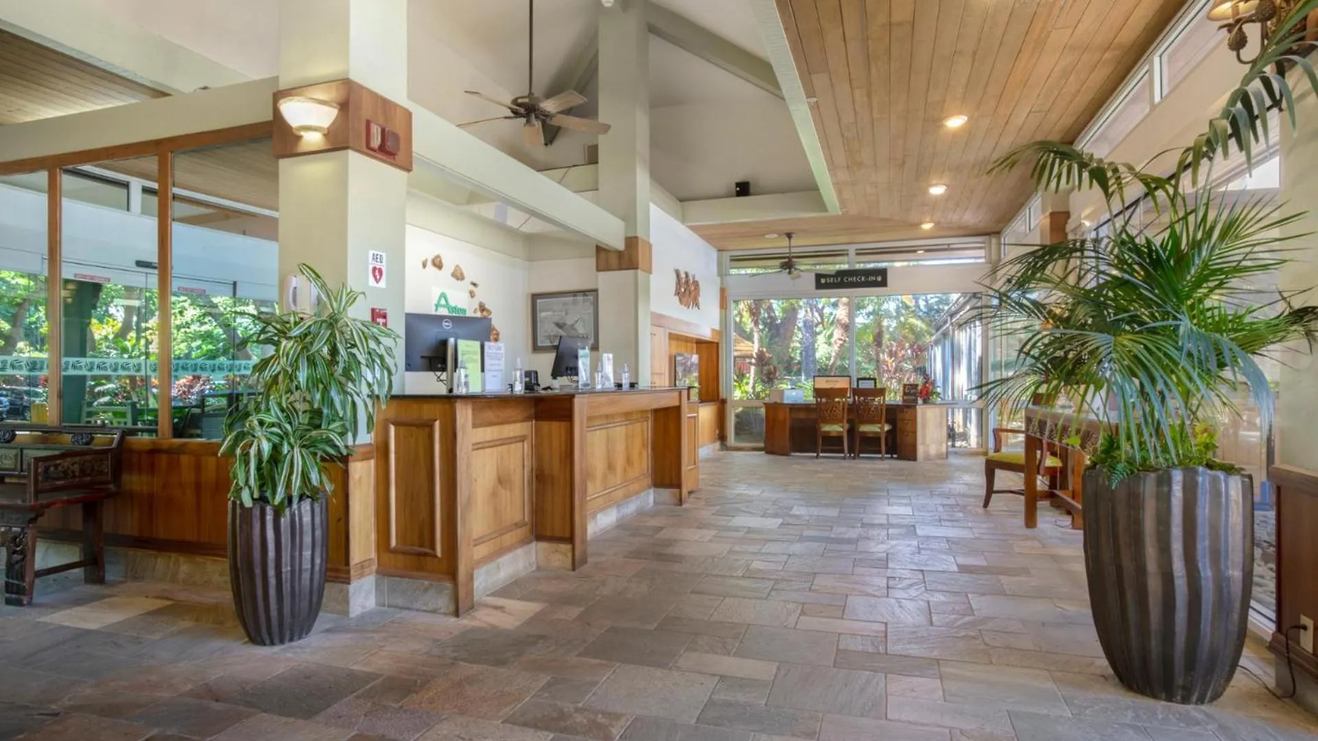 アパート Kbm Resorts Free Car Mahana Oceanfront 1-Bedroom Penthouse With Gorgeous Sunsets Mah-1006 米国